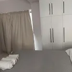 Alexandra's - Port Of Апартаменты *