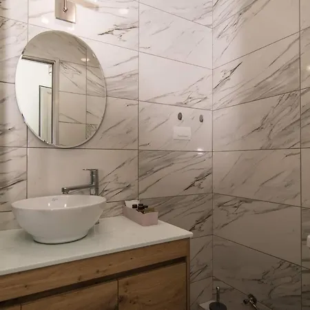 Alexandra's - Port Of